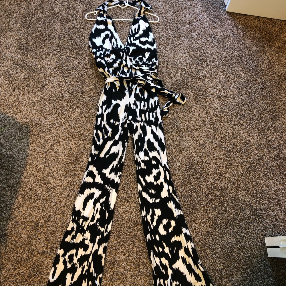 Laundry by Shelli Segal Los Angelas Jumpsuit size 10